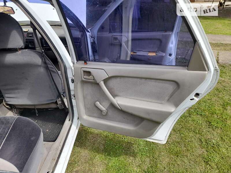 Седан Opel Vectra 1989 в Стрию