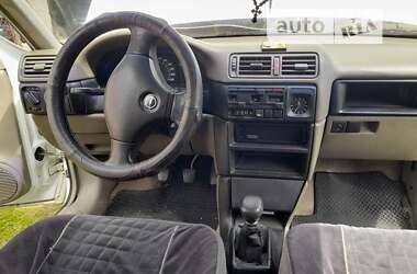 Седан Opel Vectra 1989 в 