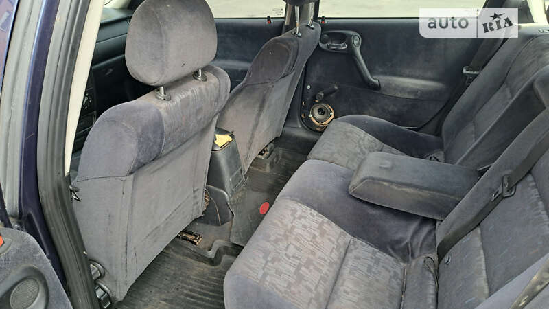 Седан Opel Vectra 1999 в Днепре