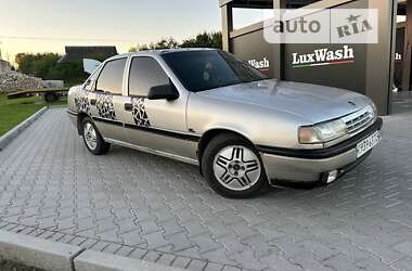 Седан Opel Vectra 1992 в Шумську