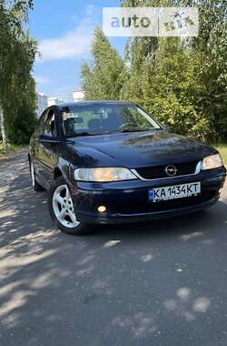 Седан Opel Vectra 1999 в Киеве