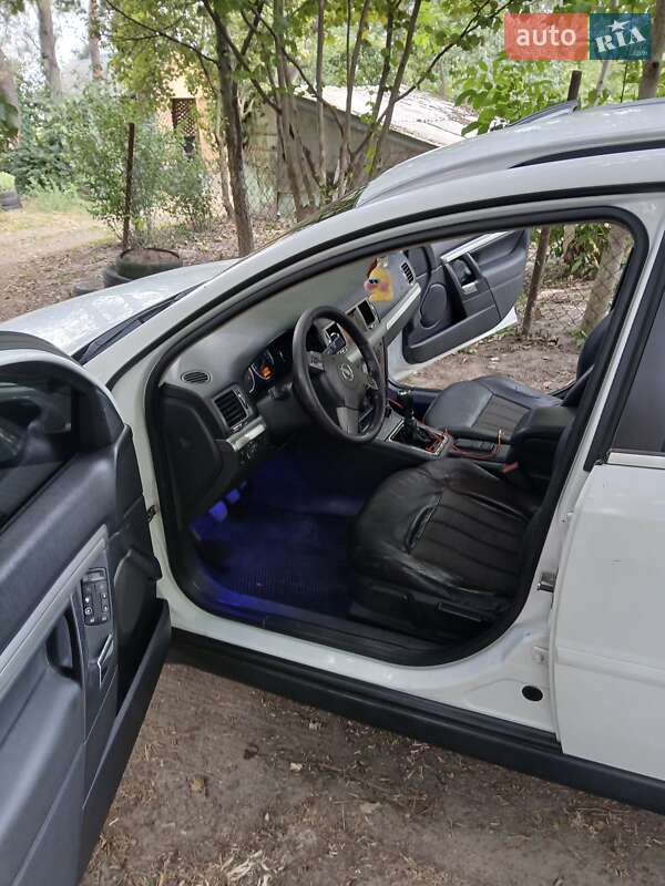 Универсал Opel Vectra 2008 в Луцке
