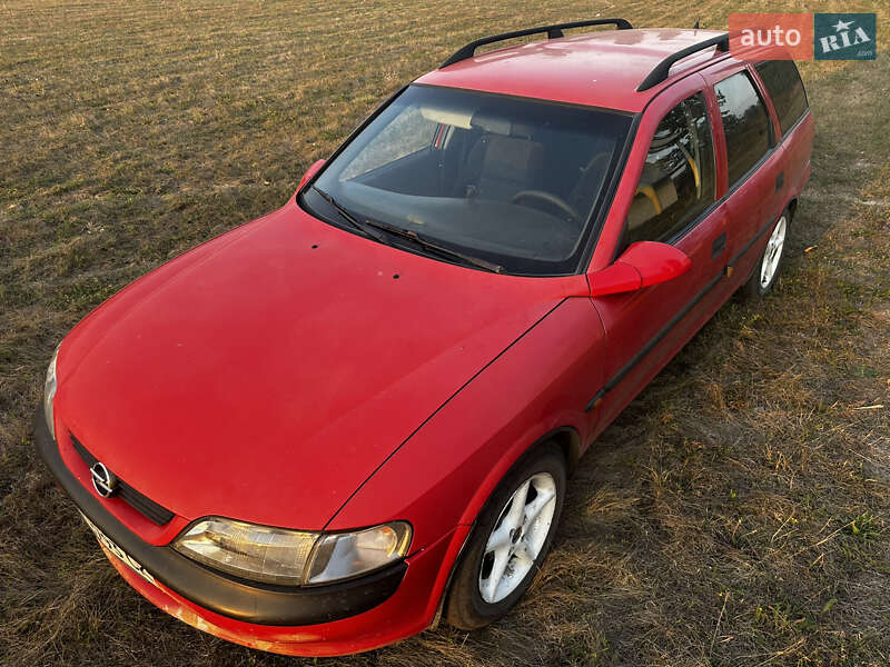 Универсал Opel Vectra 1998 в Тальном