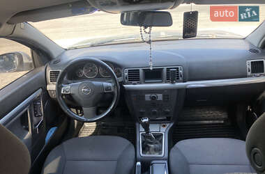 Универсал Opel Vectra 2006 в 