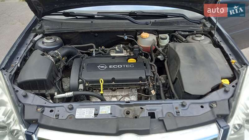 Лифтбек Opel Vectra 2008 в Виннице