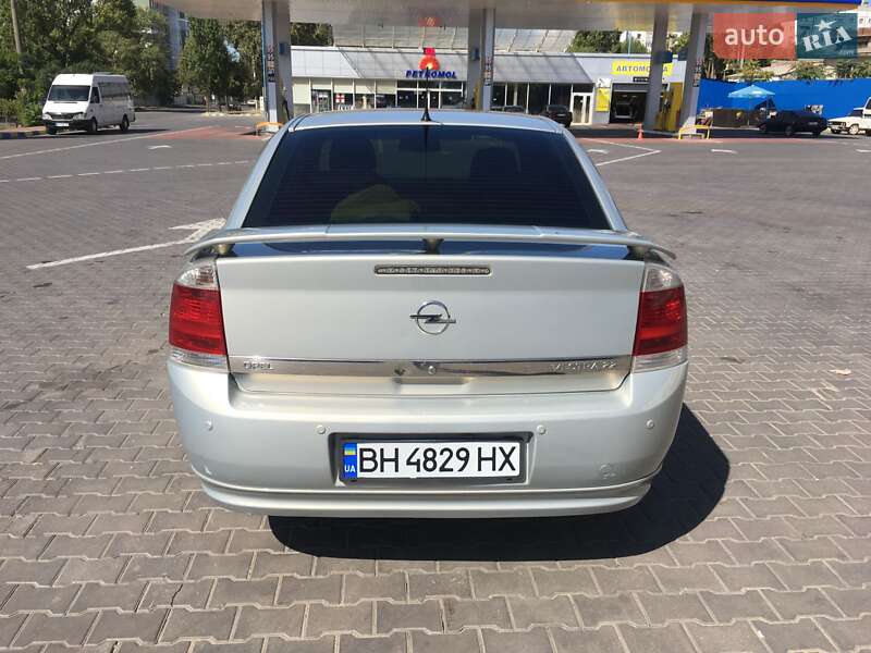 Седан Opel Vectra 2007 в Белгороде-Днестровском