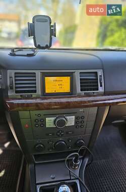 Универсал Opel Vectra 2005 в 