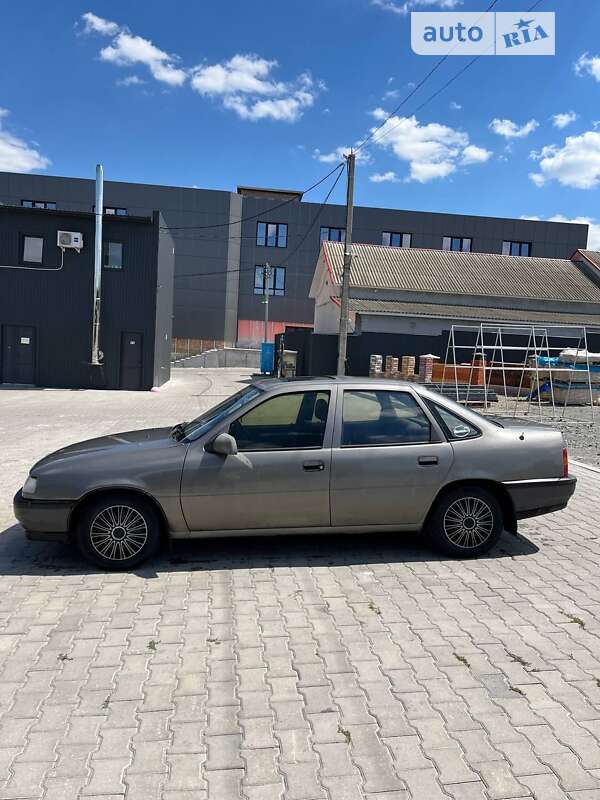 Седан Opel Vectra 1991 в Сокирянах фото 2 Седан Opel Vectra 1991 в Сокирянах