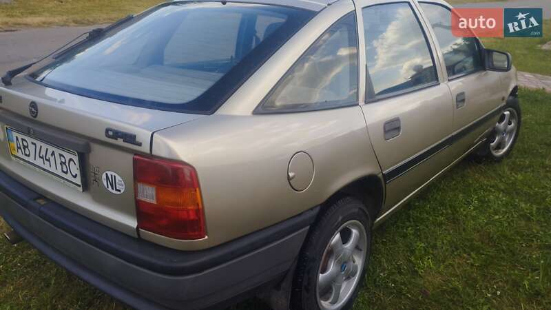 Лифтбек Opel Vectra 1989 в Виннице фото 17 Лифтбек Opel Vectra 1989 в Виннице