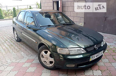 Седан Opel Vectra 1998 в Волочиську