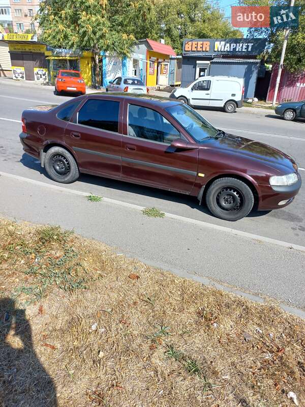 Седан Opel Vectra 1996 в Кропивницькому
