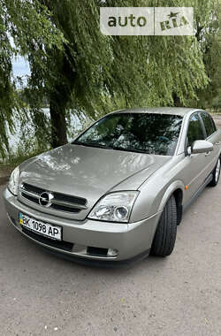 Седан Opel Vectra 2003 в Ровно