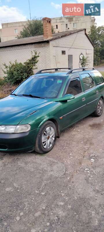 Универсал Opel Vectra 1997 в Апостолово