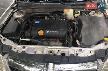 Универсал Opel Vectra 2005 в 
