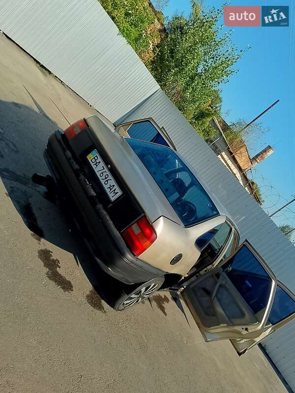 Седан Opel Vectra 1992 в Богуславі фото 4 Седан Opel Vectra 1992 в Богуславі