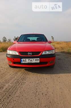 Лифтбек Opel Vectra 1998 в Днепре