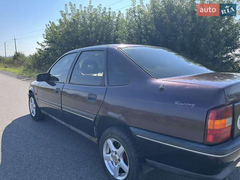 Седан Opel Vectra 1992 в Львове