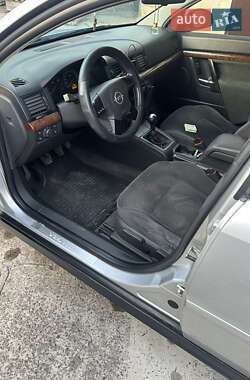 Седан Opel Vectra 2002 в 