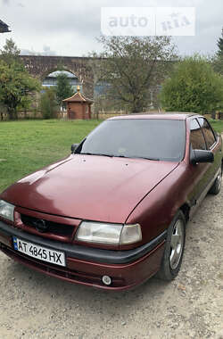 Седан Opel Vectra 1995 в Ивано-Франковске