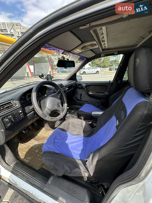 Лифтбек Opel Vectra 1991 в Одессе