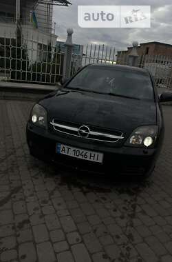 Седан Opel Vectra 2003 в Снятині