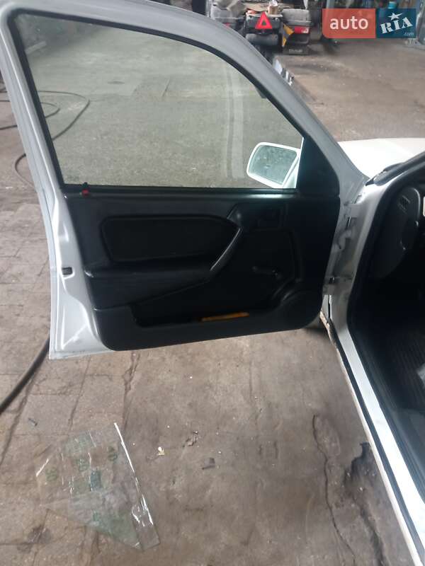 Седан Opel Vectra 1991 в Одессе