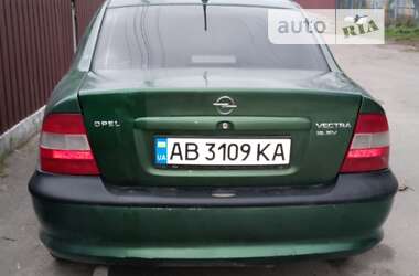 Седан Opel Vectra 1997 в Гнивани