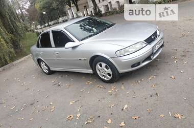 Седан Opel Vectra 1999 в Дашеві