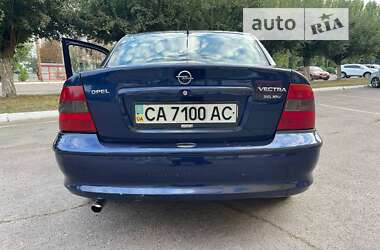 Седан Opel Vectra 1998 в Черкасах