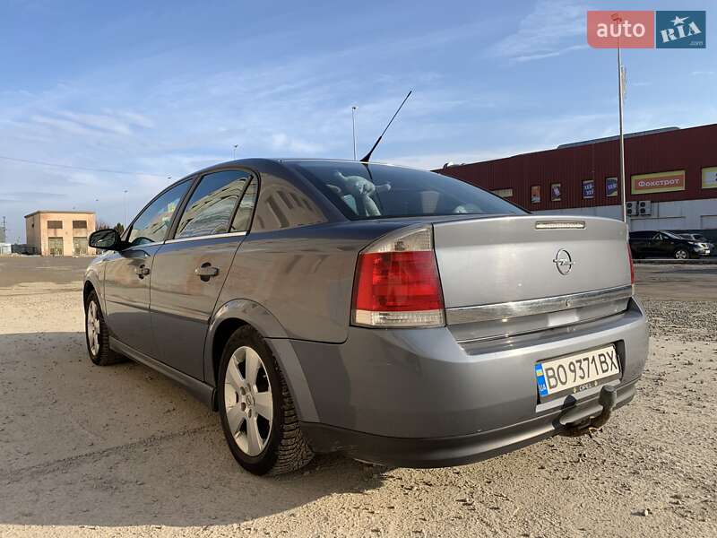 Седан Opel Vectra 2004 в Тернополе