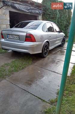 Седан Opel Vectra 1999 в Виноградове