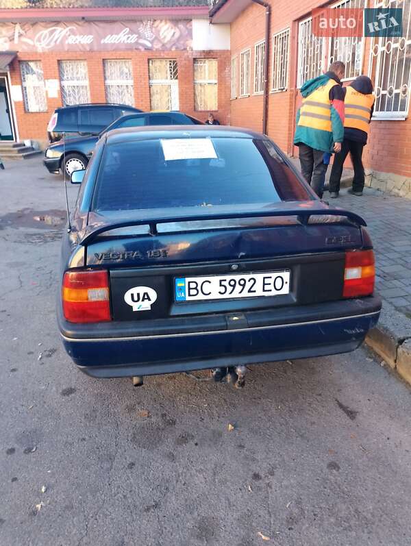 Седан Opel Vectra 1991 в Львові