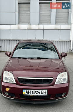 Седан Opel Vectra 2004 в Дніпрі