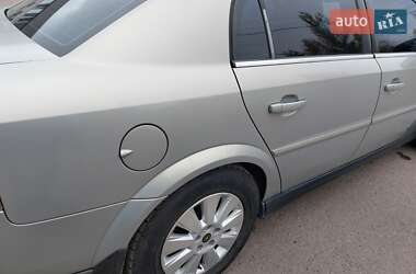 Седан Opel Vectra 2005 в 