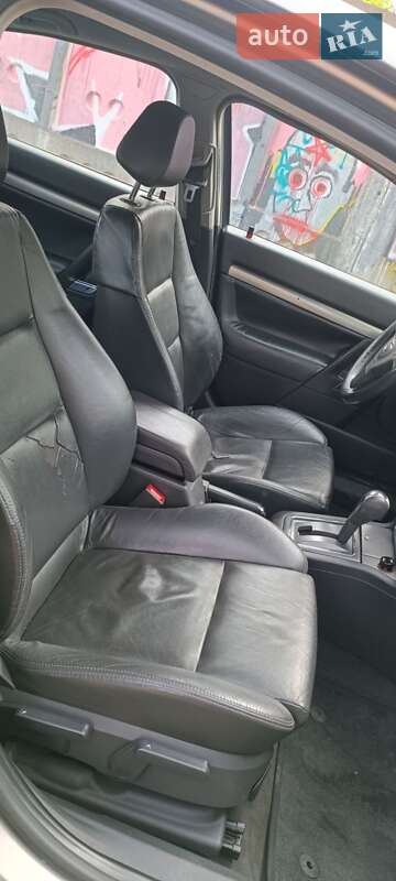 Лифтбек Opel Vectra 2004 в Киеве