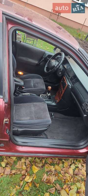 Седан Opel Vectra 1997 в Ровно