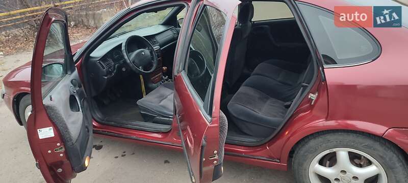 Седан Opel Vectra 1997 в Ровно