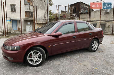 Седан Opel Vectra 1998 в Одесі