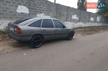 Седан Opel Vectra 1989 в Николаеве