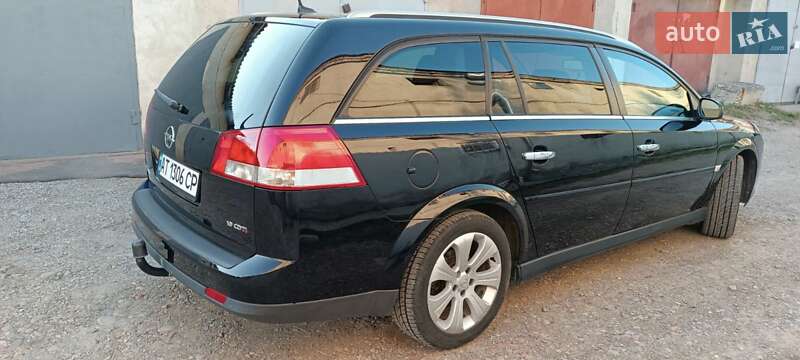 Універсал Opel Vectra 2008 в Івано-Франківську