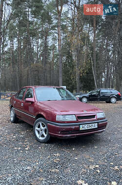 Седан Opel Vectra 1989 в Голобах