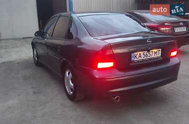 Седан Opel Vectra 2000 в Киеве