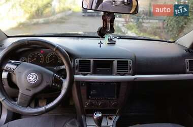Седан Opel Vectra 2006 в 