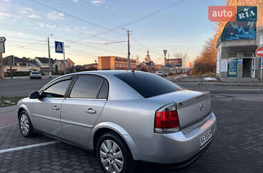 Седан Opel Vectra 2004 в Белой Церкви