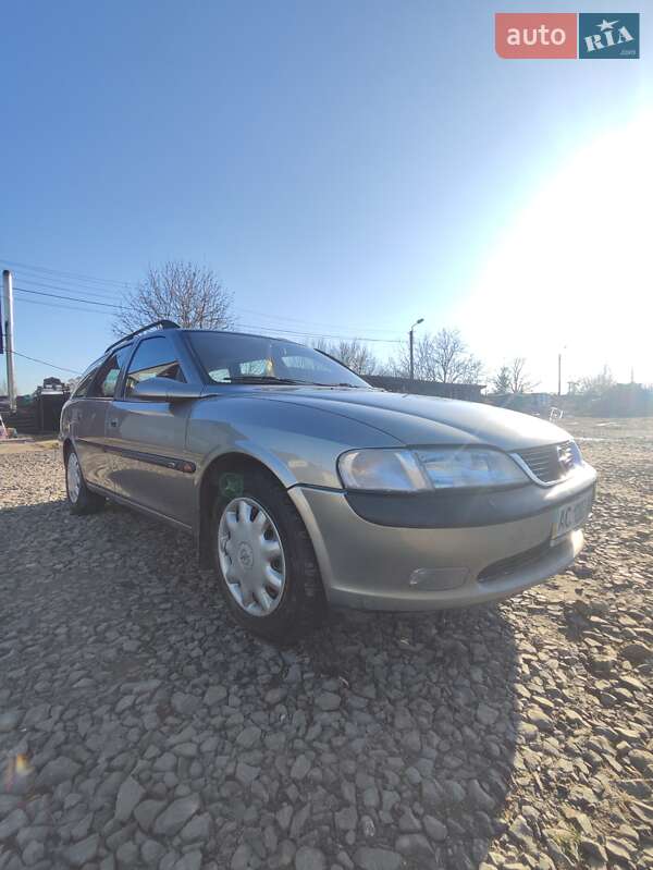 Універсал Opel Vectra 1997 в Луцьку
