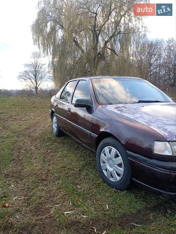 Ліфтбек Opel Vectra 1993 в Рудки