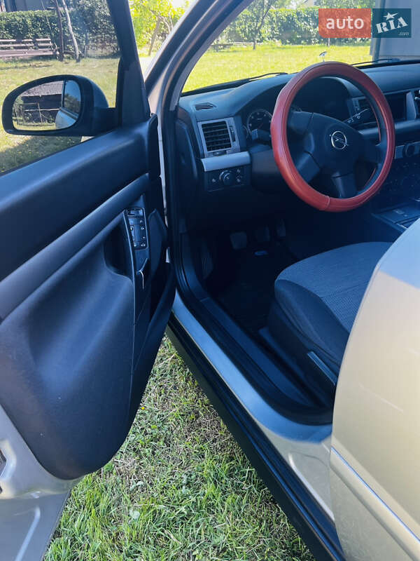 Універсал Opel Vectra 2005 в Львові