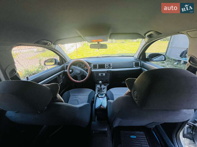 Універсал Opel Vectra 2005 в Львові