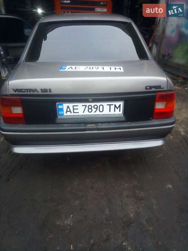 Opel Vectra 1989