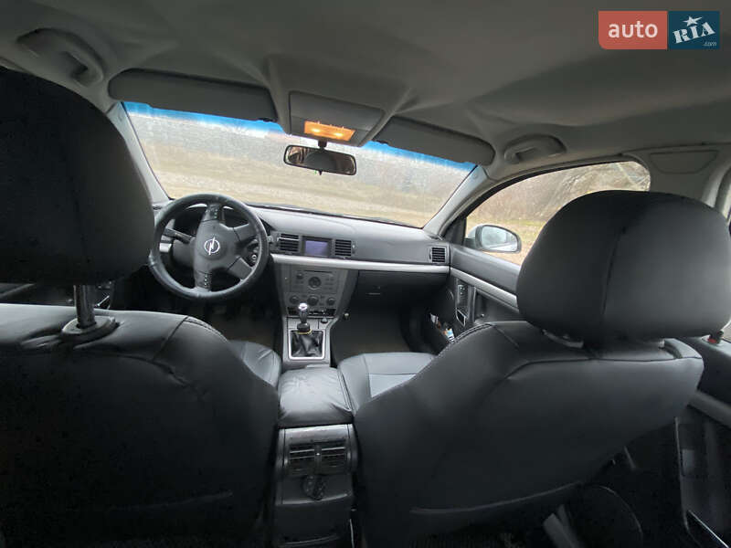 Седан Opel Vectra 2003 в Синельниковому